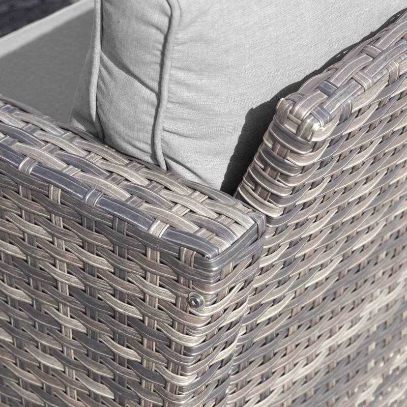 OVIOS 7-piece Patio Furniture Wicker Set with Swivel Rocking Chairs