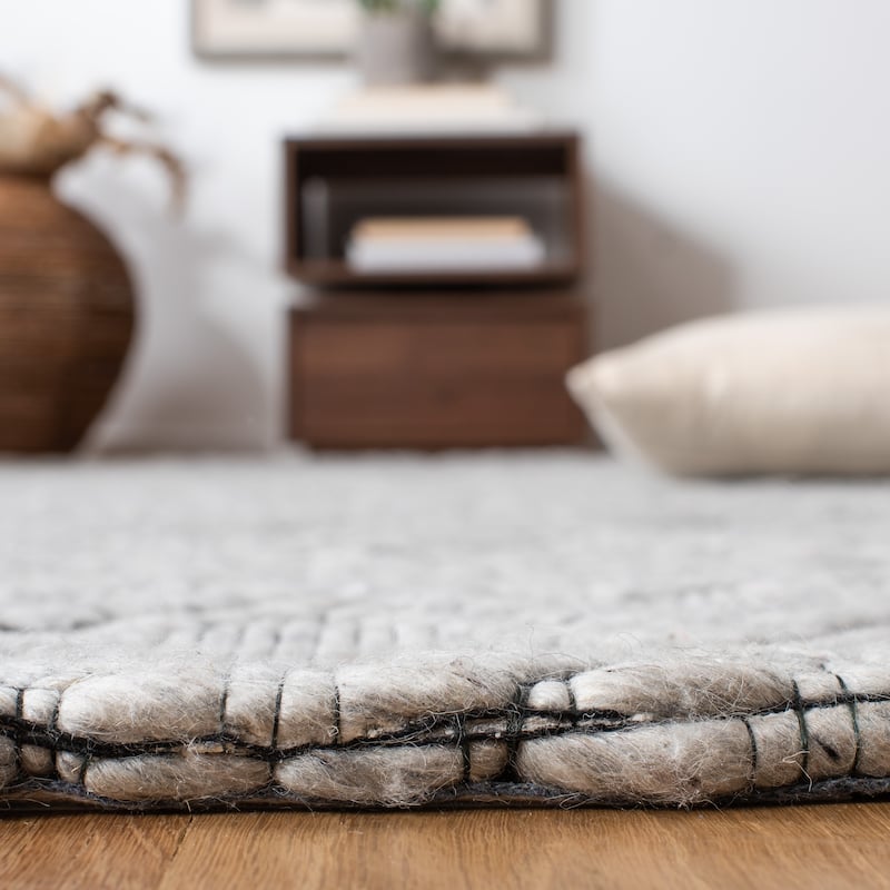 SAFAVIEH Handmade Marbella Blair Wool Rug