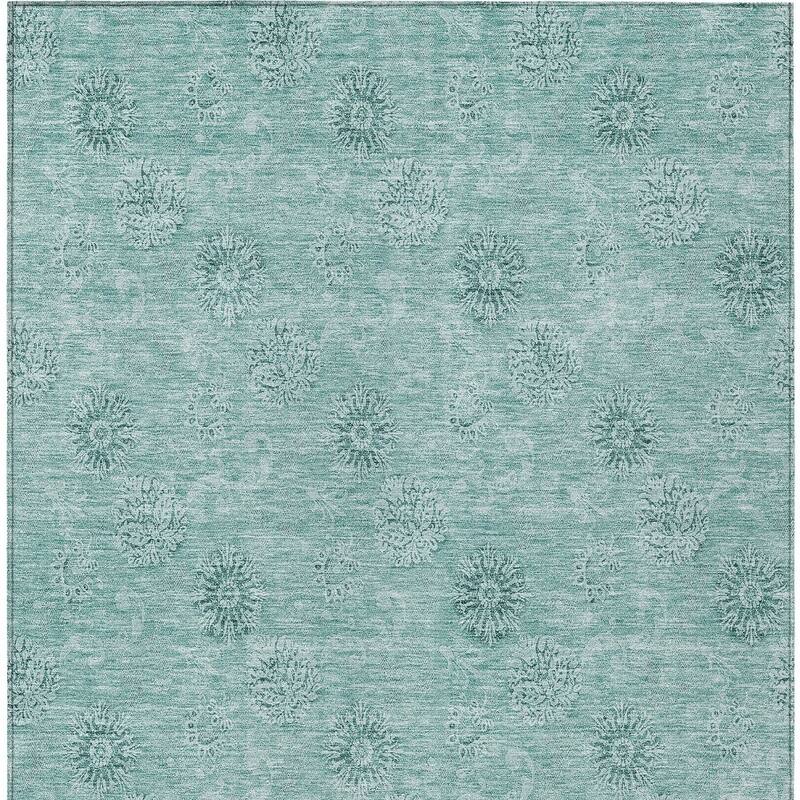 HomeRoots Floral Transitional Rectangle Outdoor Rug
