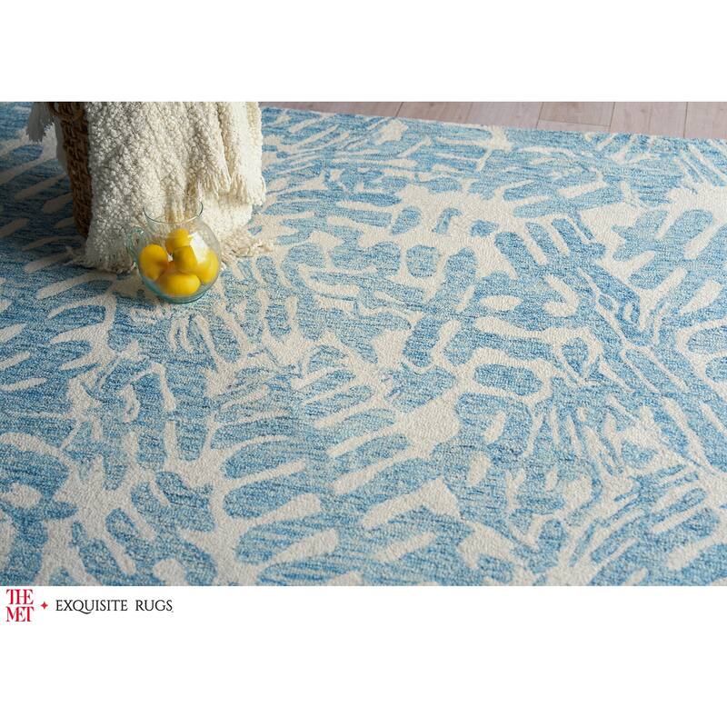 The Met X Exquisite Rugs Botanica Light Blue/Ivory Area Rug