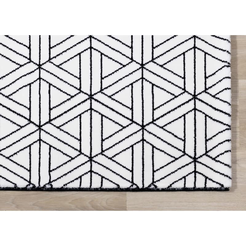 Iceland Collection - White/Black Interlock Rug