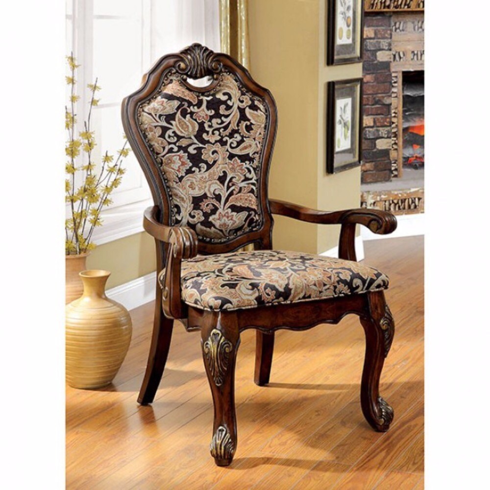 Vicente-Traditional-Arm-Chair,