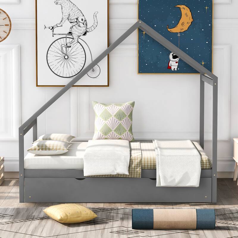 Wooden House Bed With Trundle