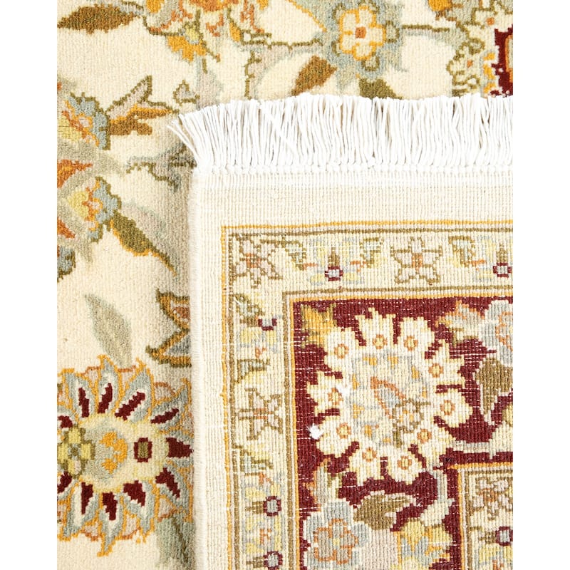 Overton Handknotted Wool Traditional Oriental Ivory Area Rug - 4' x 6'