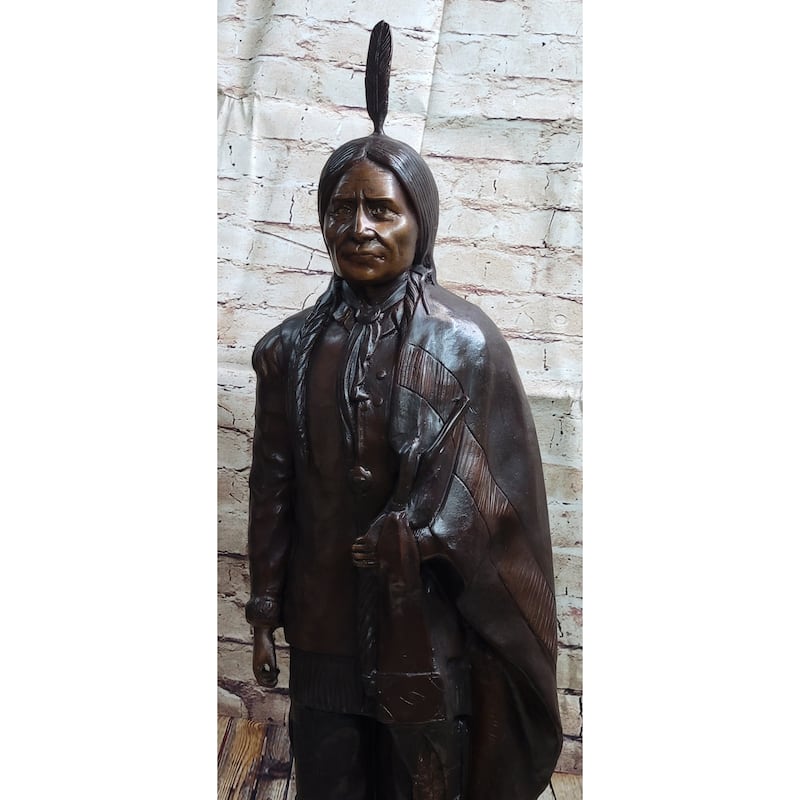 Hot Cast Bronze Native American Indian Chief Sculpture Statue Figure After C.M. Russell