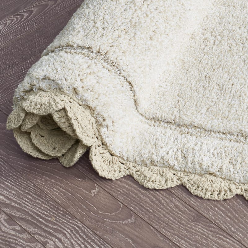 Laura Ashley Eloise Crochet Border Bath Mat