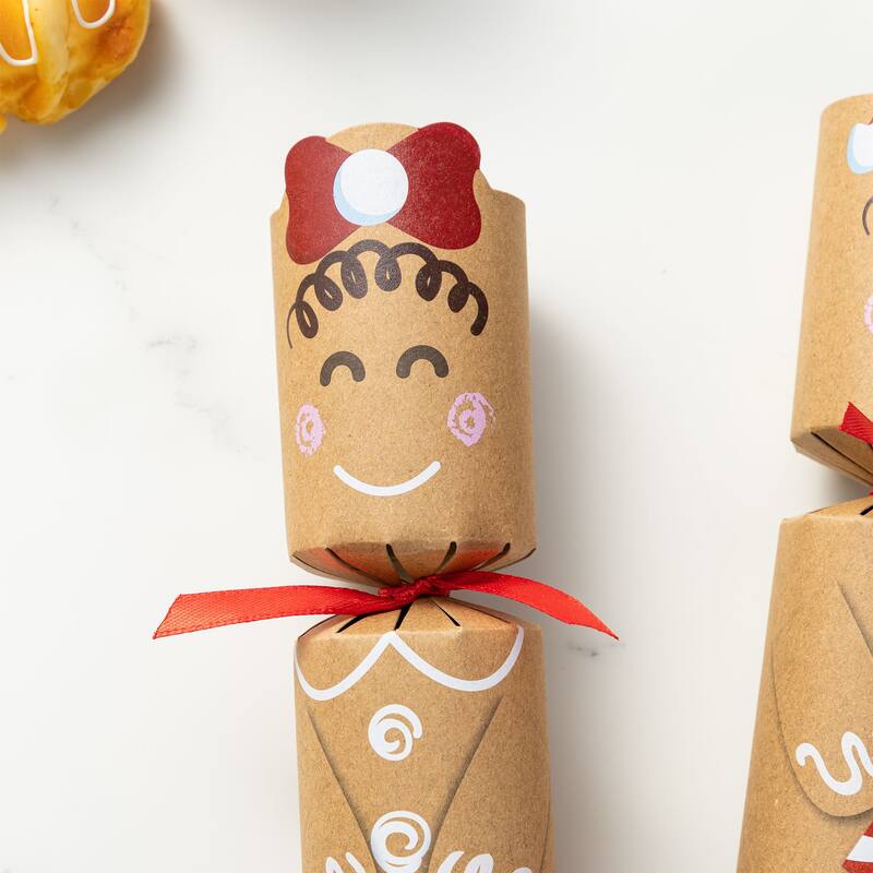 Glitzhome 8 Pack Christmas Gingerbread Man Party Cracker with Gift Contents