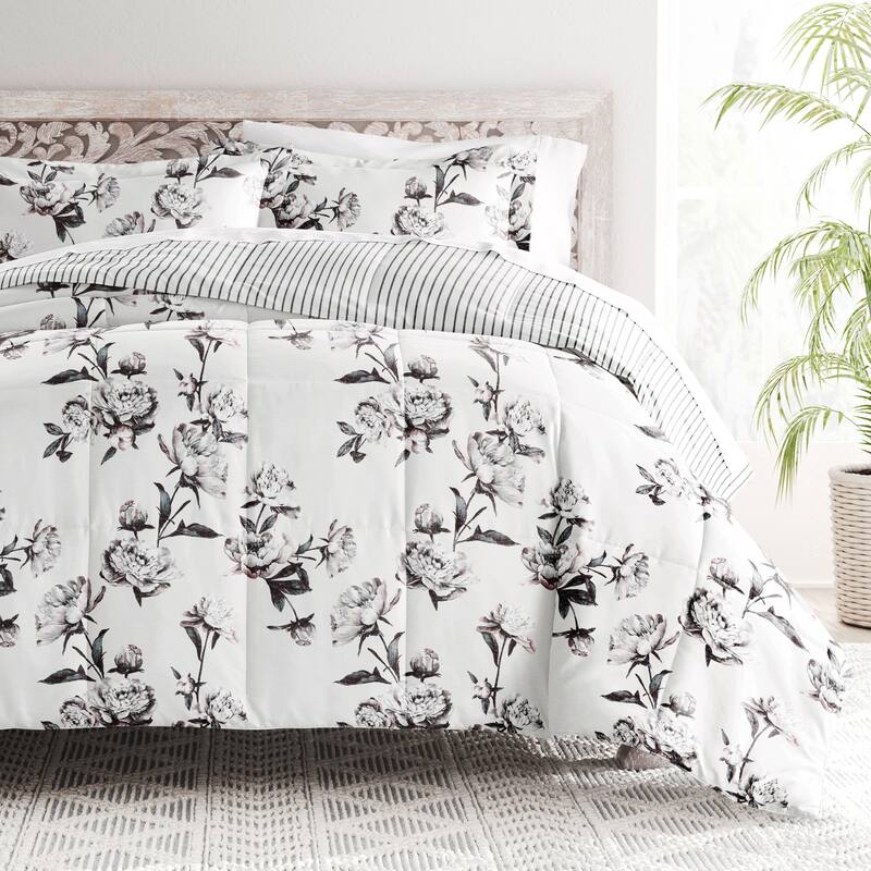 Becky Cameron Vintage Magnolia Stripe Pattern Reversible Comforter Set