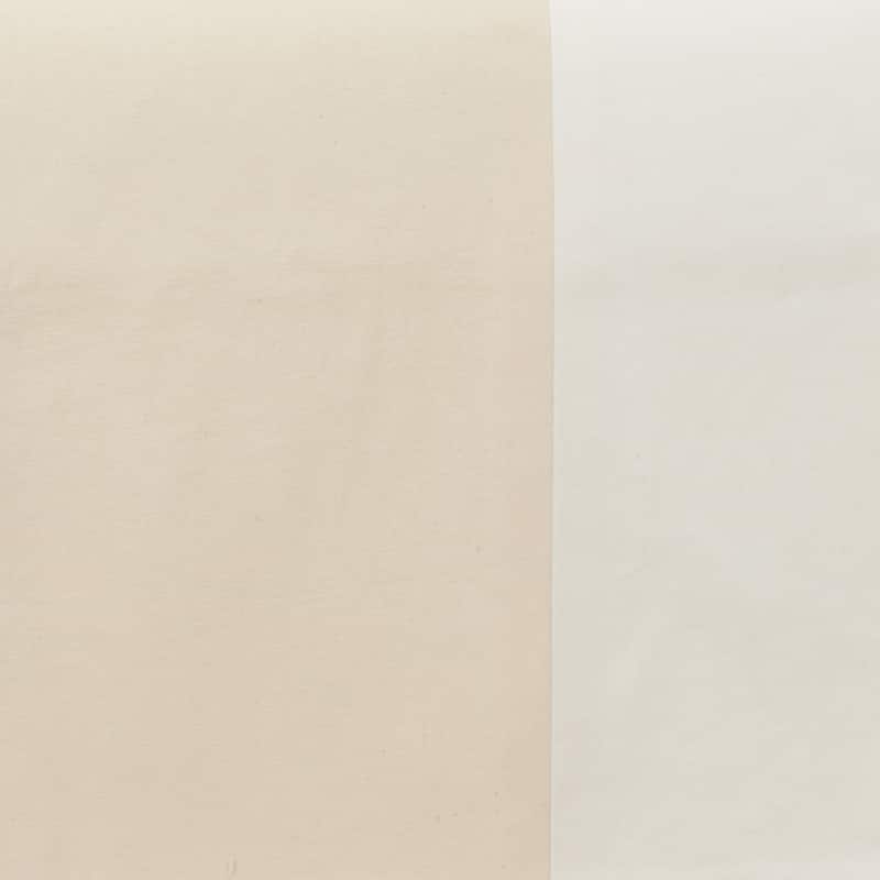 Table Runner With Two-Tone Design