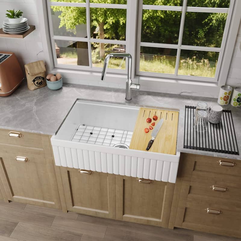 Pillar 33 Inch Kitchen Farmhouse Fireclay Workstation Sink