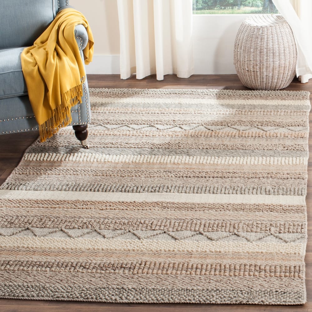 SAFAVIEH Handmade Natura Adamantini Wool Rug