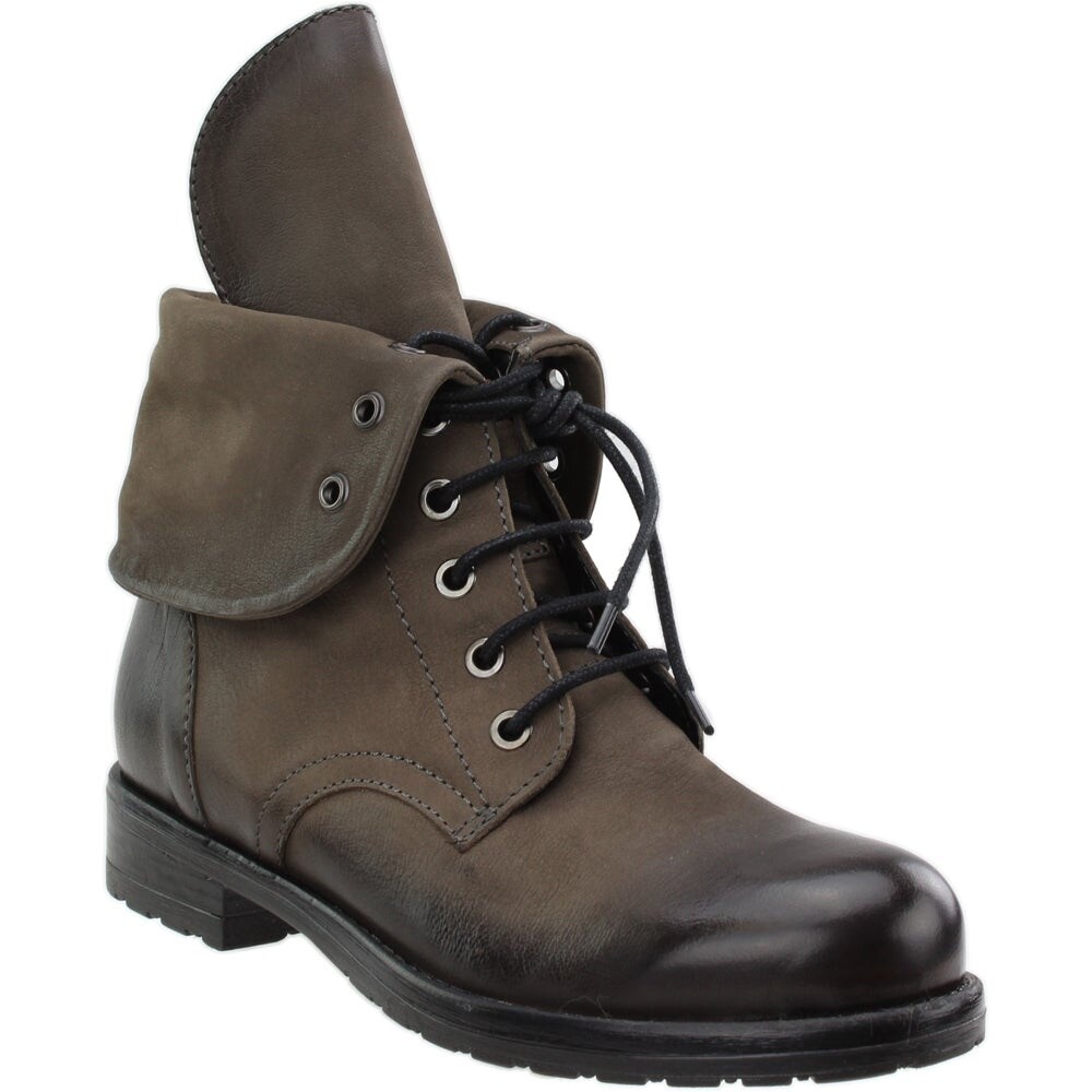 clarks casual boots