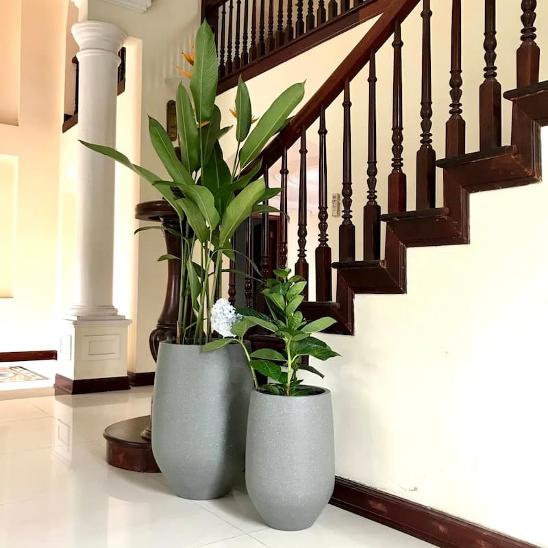 DreamPatio Garden Grove 1-Piece Fiberstone Planter