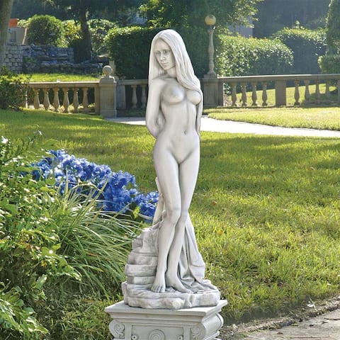 Design Toscano Venus of Pietrasanta Statue