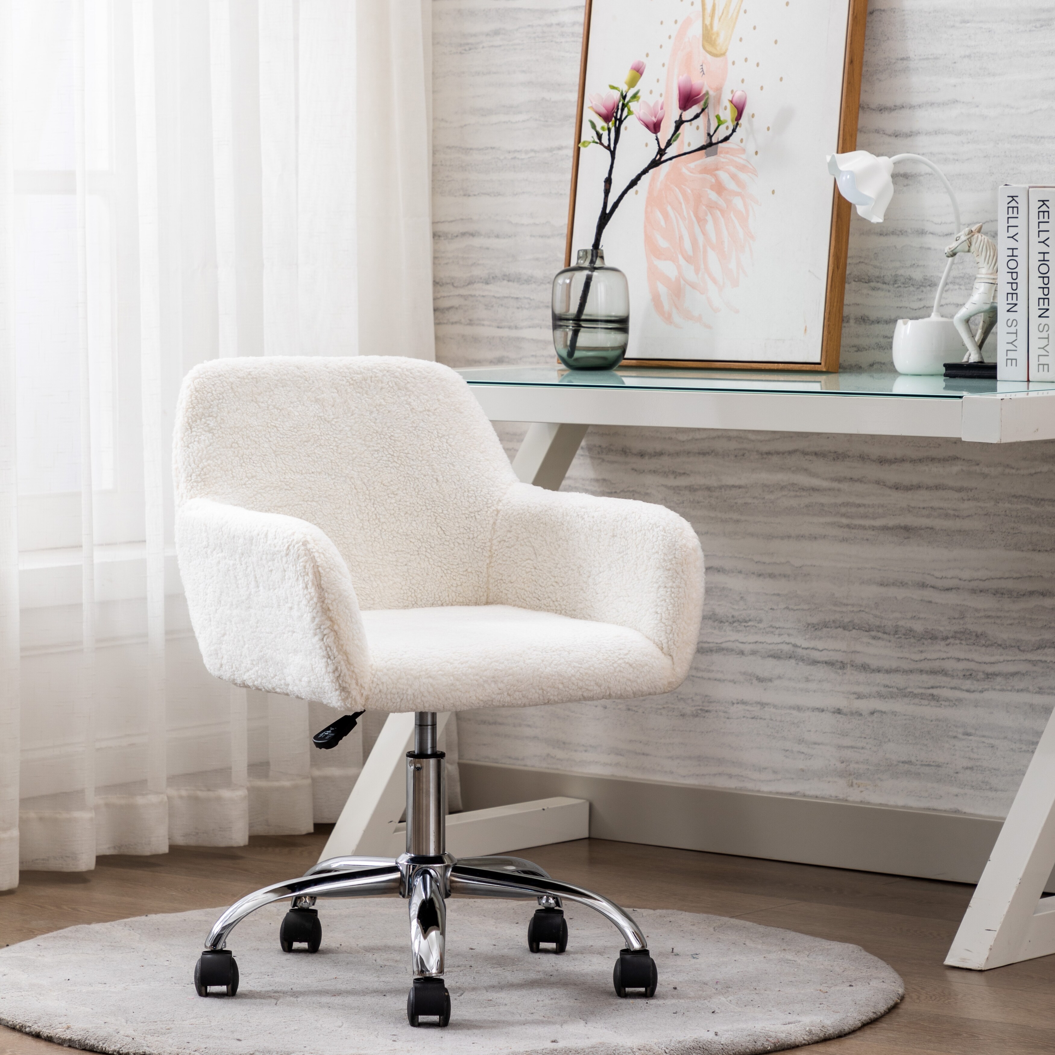 Fluffy desk chair with arms 2025
