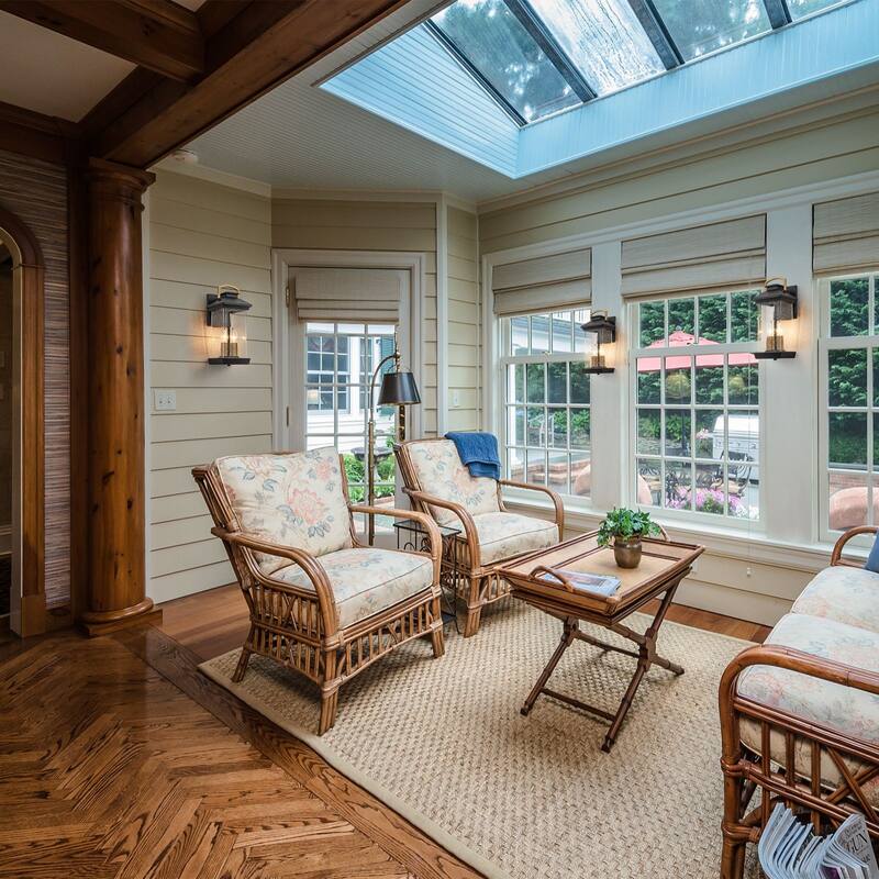 2-Light Outdoor Wall Lantern Sconce with Seeded Glass