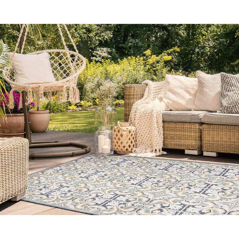 Liora Manne Canyon Floral Tile Indoor/Outdoor Rug