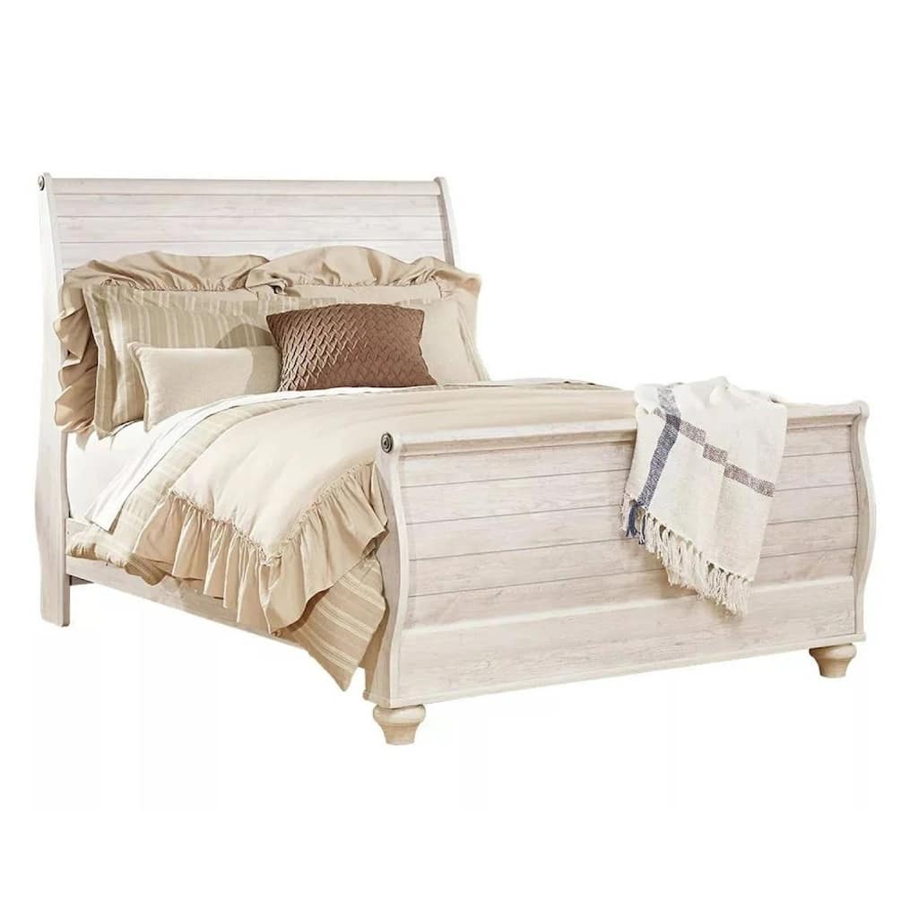 Isla Queen Sleigh Bed, Faux Planks, Carved Metal Accent, Whitewash Wood