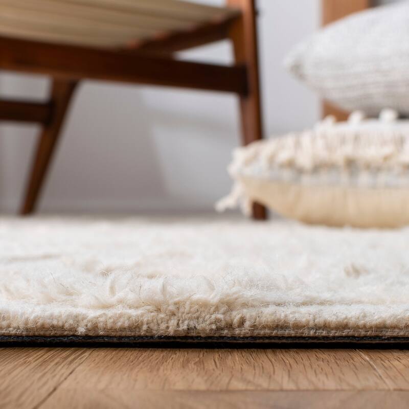 SAFAVIEH Handmade Casablanca Shag Beacon Wool Rug