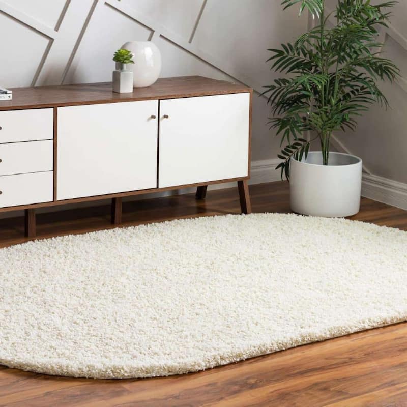 Shag Laurian Collection Area Rug