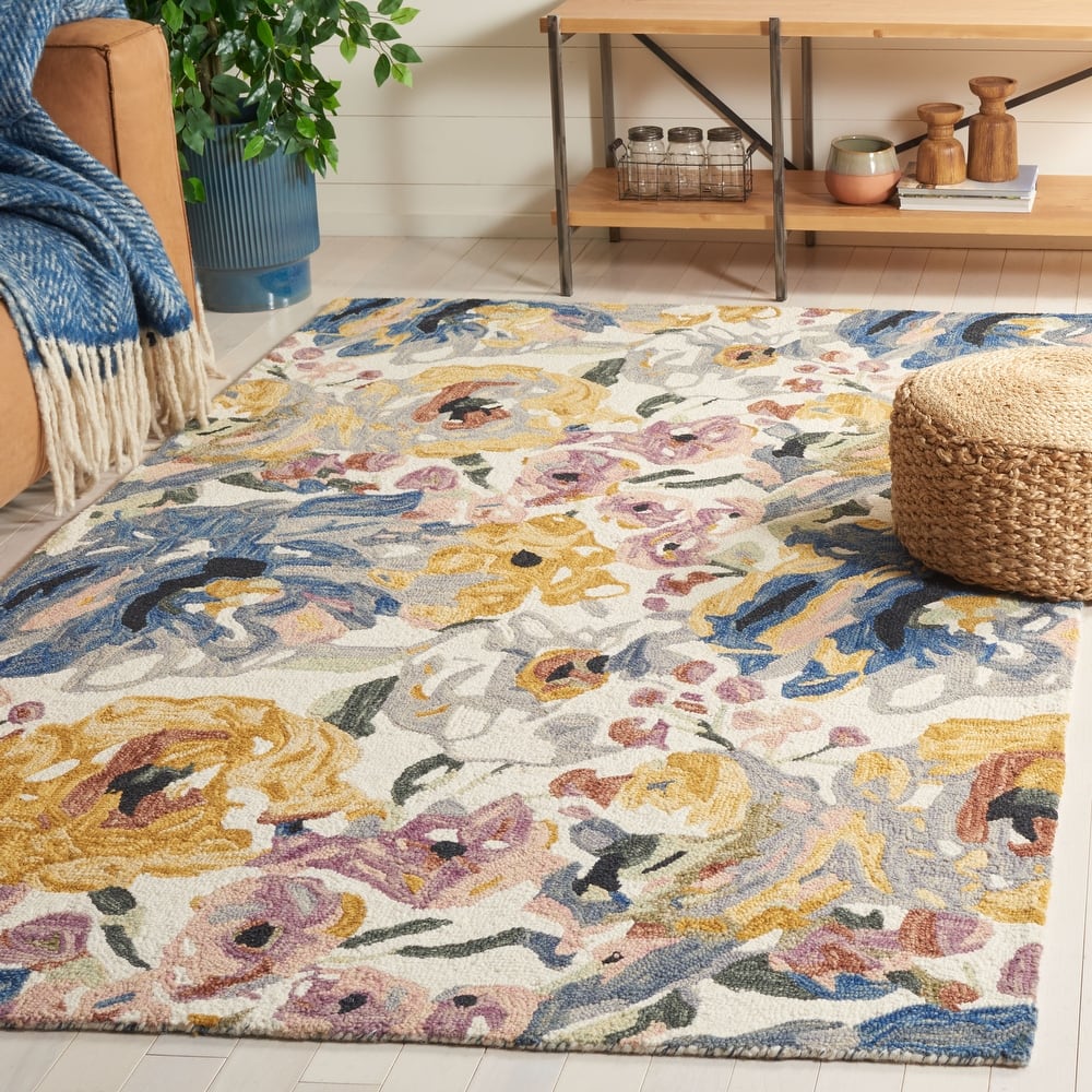 SAFAVIEH Handmade Jardin Piermaria Floral Wool Rug