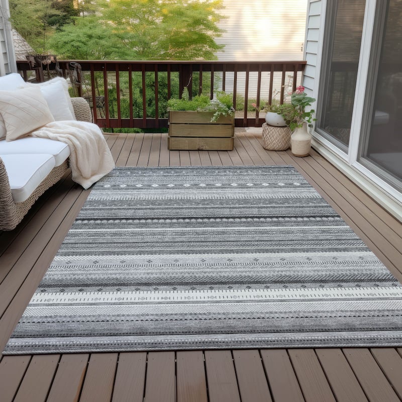 Machine Washable Indoor/Outdoor Boho Stripes Chantille Rug - Gray - 2'6" x 3'10"