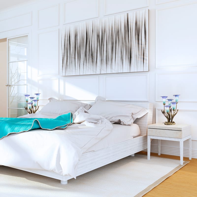 20-inch Antique Brass and Hand Blown Glass 5 Calla Lily Uplight Accent Lamp - 15" x 14" x 20"