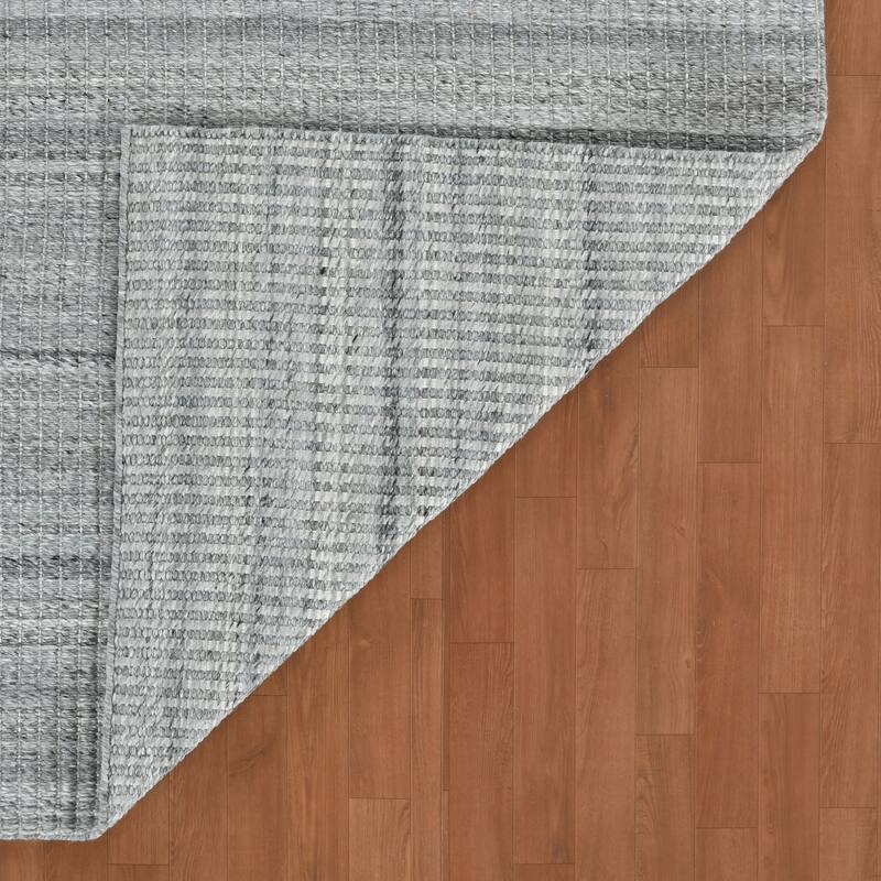 Lineage Gray Heathered Hand-Woven Area Rug 2' x 3'