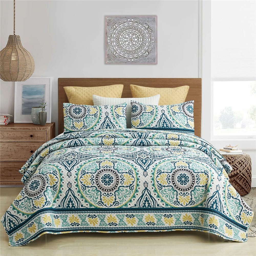 European Floral Quilt Set