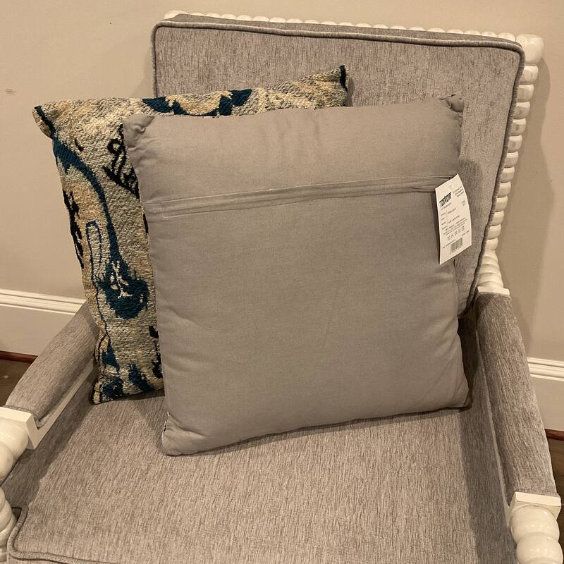HERAT ORIENTAL Handmade Chenille Throw Pillow Set