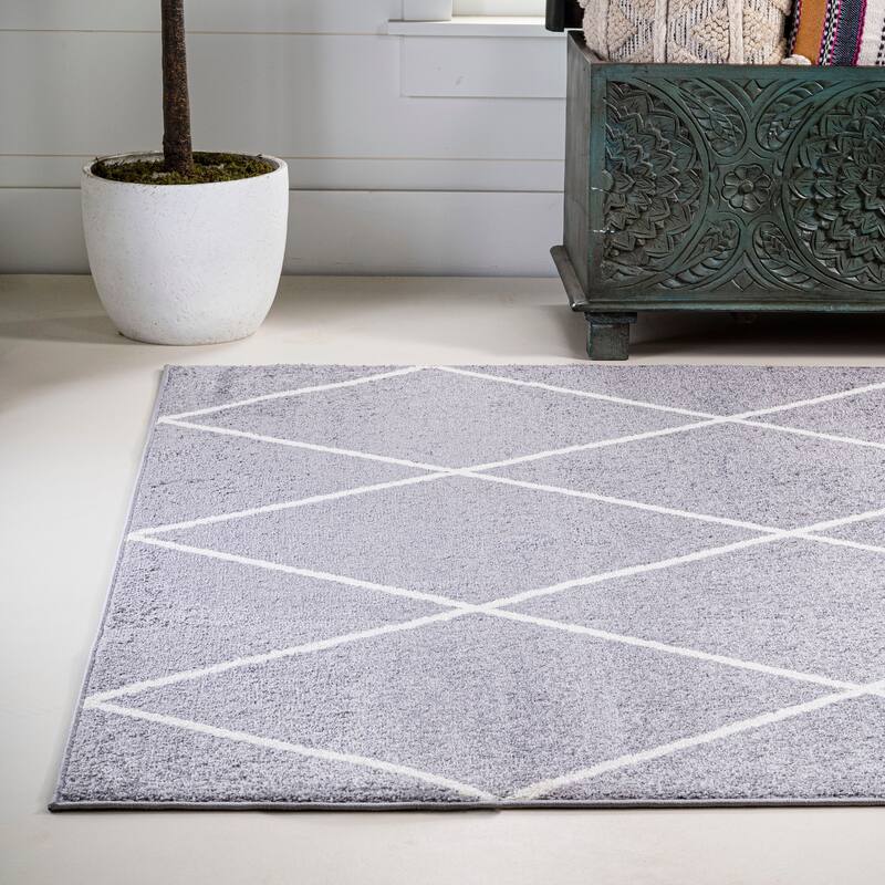 JONATHAN Y Viscon Minimalist Diamond Trellis Area Rug