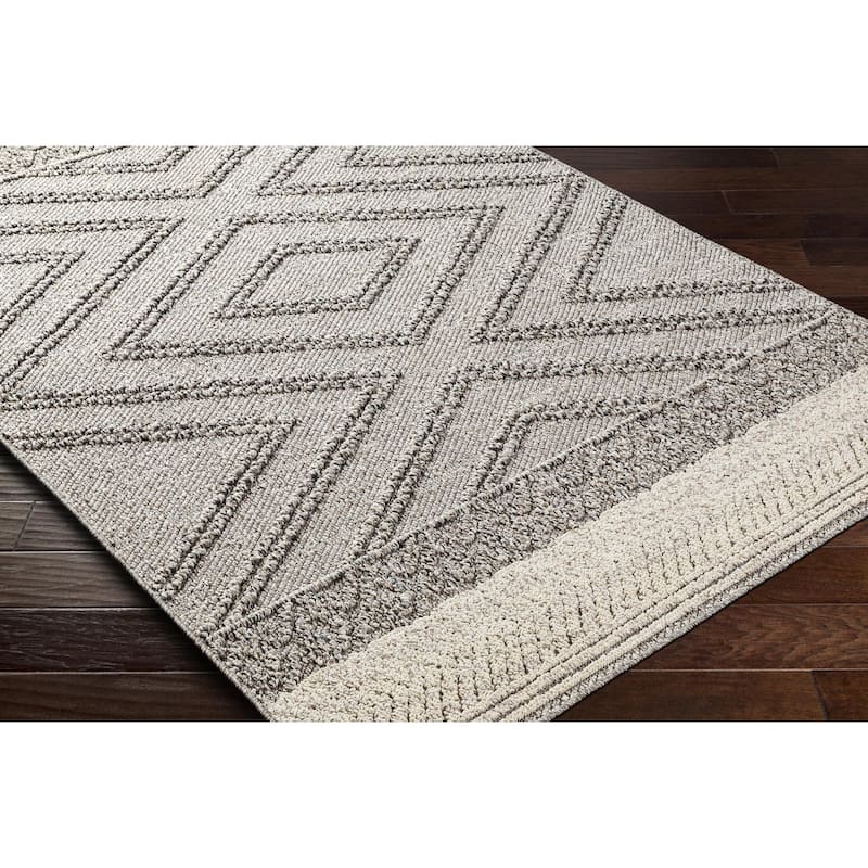Livabliss Sarasota Scandinavian Diamond Indoor / OutdoorArea Rug