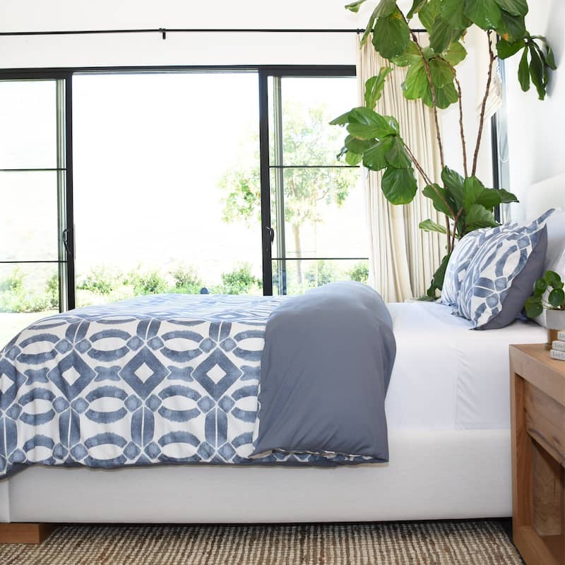 Jennifer Adams 3 Piece Printed Duvet Cover and Sham Set