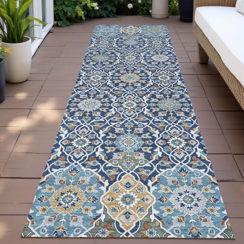 Machine Washable Indoor/Outdoor Traditional Masters Chantille Rug
