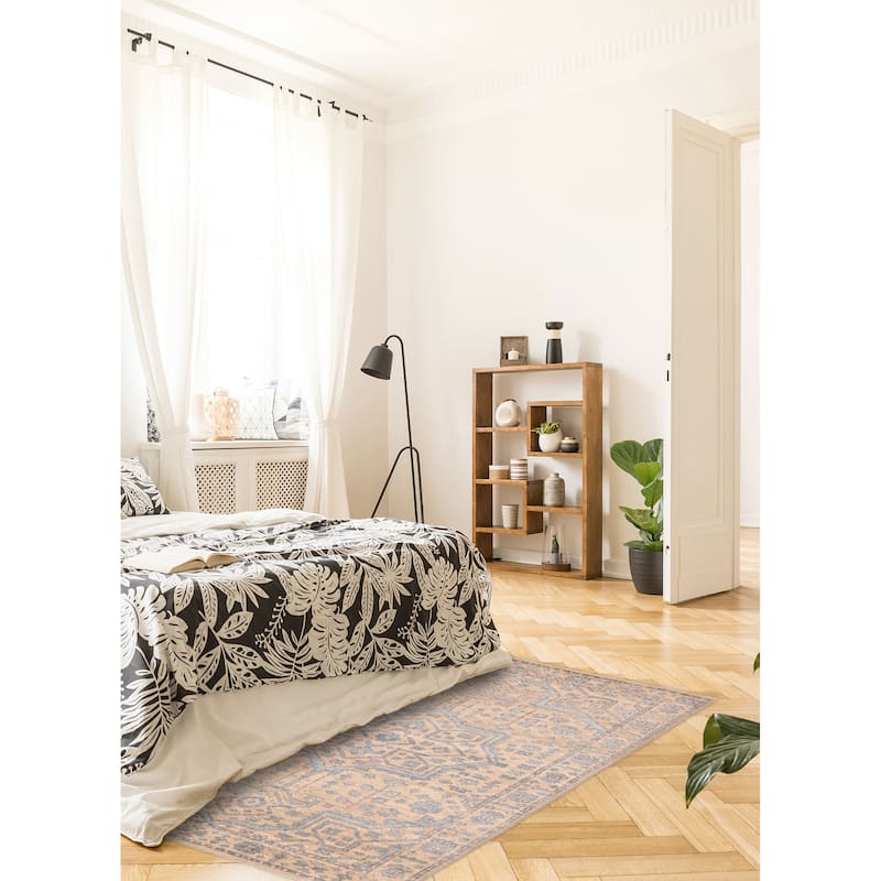 ECARPETGALLERY Hand-knotted Jules Serapi Tan Wool Rug - 5'5 x 7'4