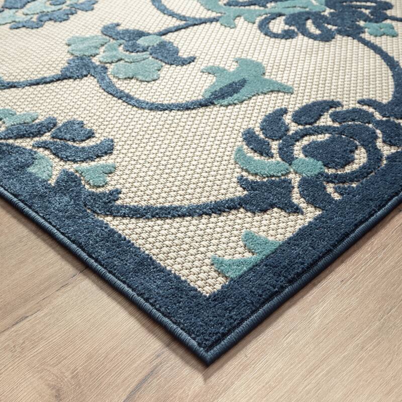 Sevita Floral Damask High-Low Indoor/Outdoor Area Rug
