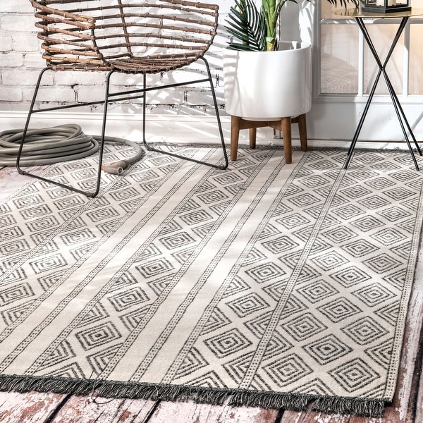 The Curated Nomad Frida Indoor/ Outdoor Geometric Striped Tassels Area Rug