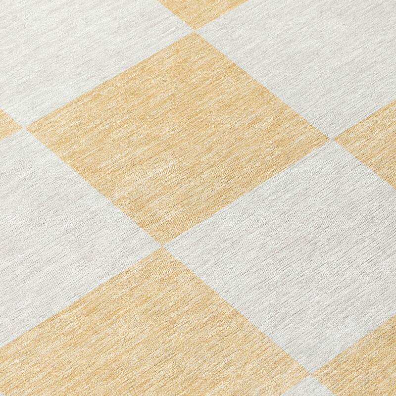 Machine Washable Indoor/ Outdoor Modern Checker Chantille Rug