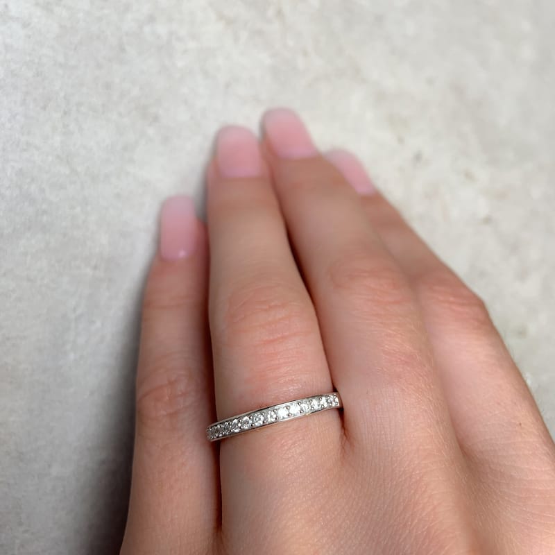 Miadora 10k White Gold 1/4ct TDW Diamond Anniversary Stackable Wedding Band Ring