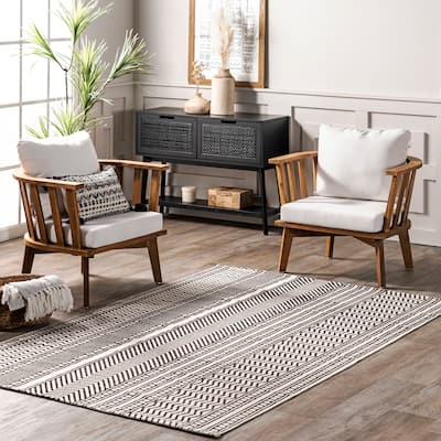 Nuloom Lydie Bohemian Banded Cotton Area Rug