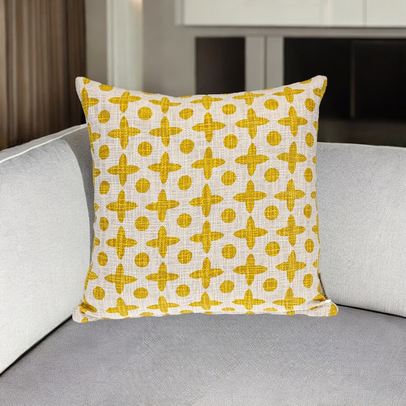 HomeRoots 18" Yellow and White Geometric Cotton Throw Pillow - Accent - Polyester