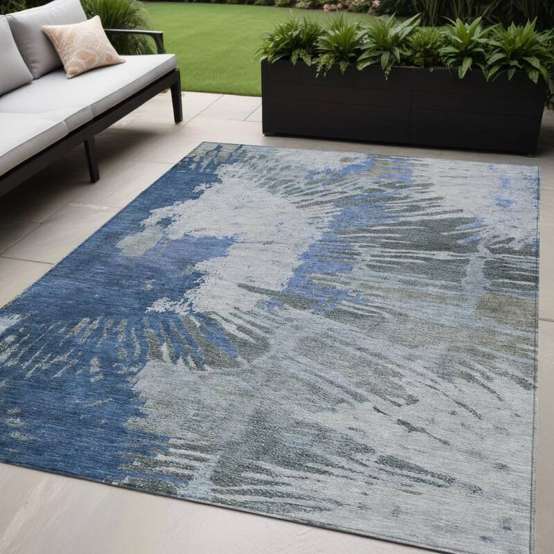 HomeRoots Abstract Transitional Rectangle Outdoor Rug - 5' X 8'