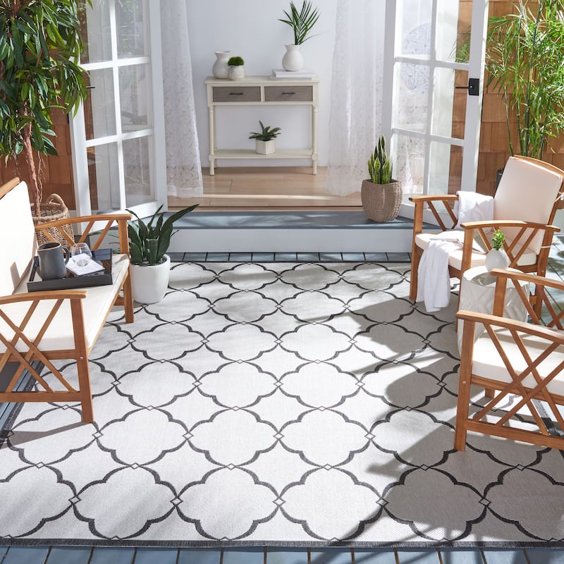 SAFAVIEH Beach House Caetana Indoor /Outdoor Waterproof Patio Backyard Rug - 8' x 10' - Light Grey/Charcoal