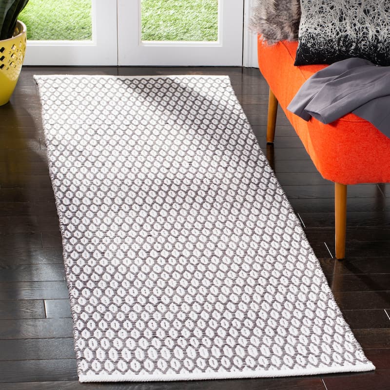 SAFAVIEH Handmade Flatweave Montauk Cassidy Casual Cotton Rug - 2'3" x 7' Runner - Charcoal/Ivory