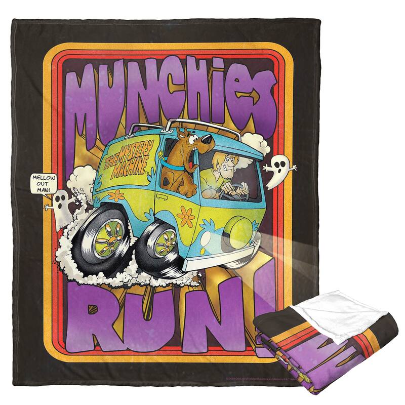 Warner Brothers Scooby Doo Munchies Run Silk Touch Throw Blanket
