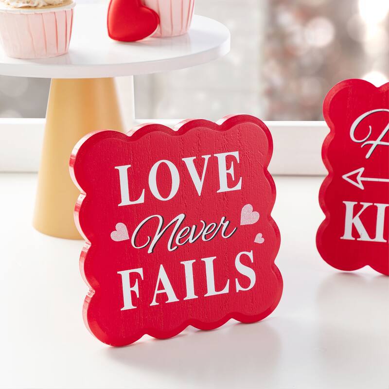 Glitzhome 6"H Set of 2 Valentine's Wooden LOVE Never Fails Table Decor