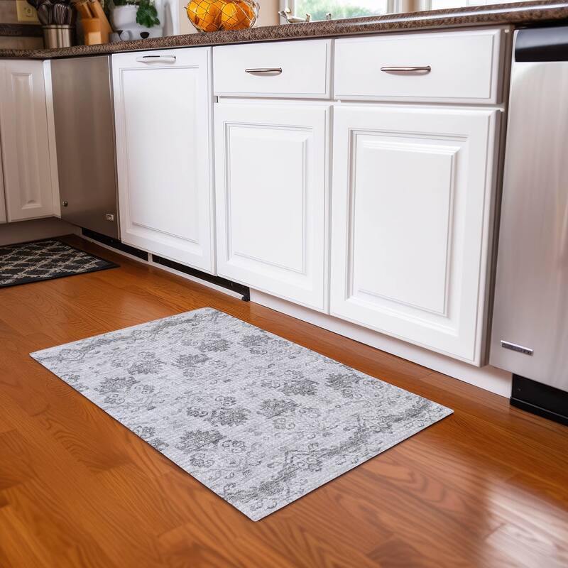 Machine Washable Indoor/ Outdoor Chantille Damask Medallion Rug