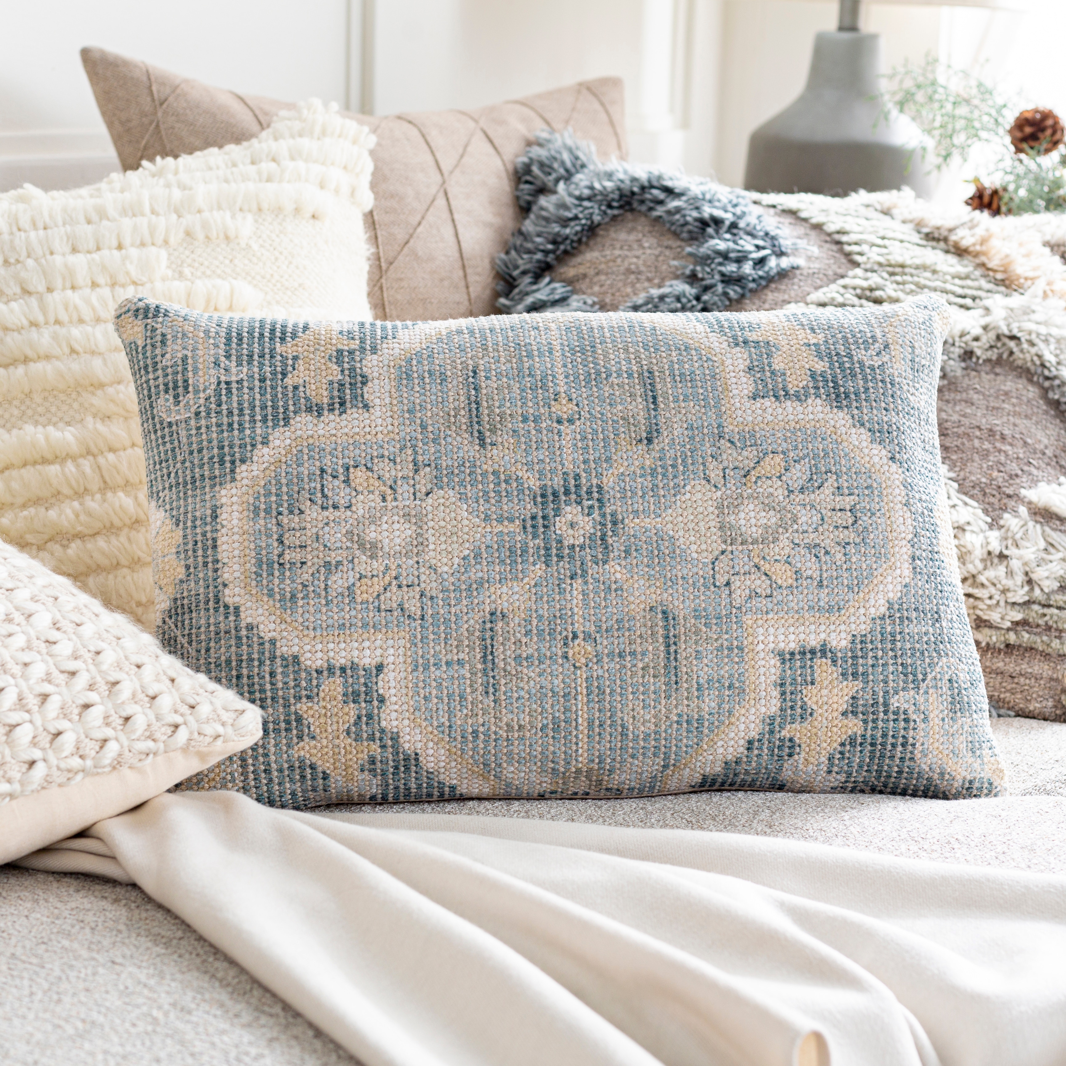 Bed bath and beyond decorative pillows online