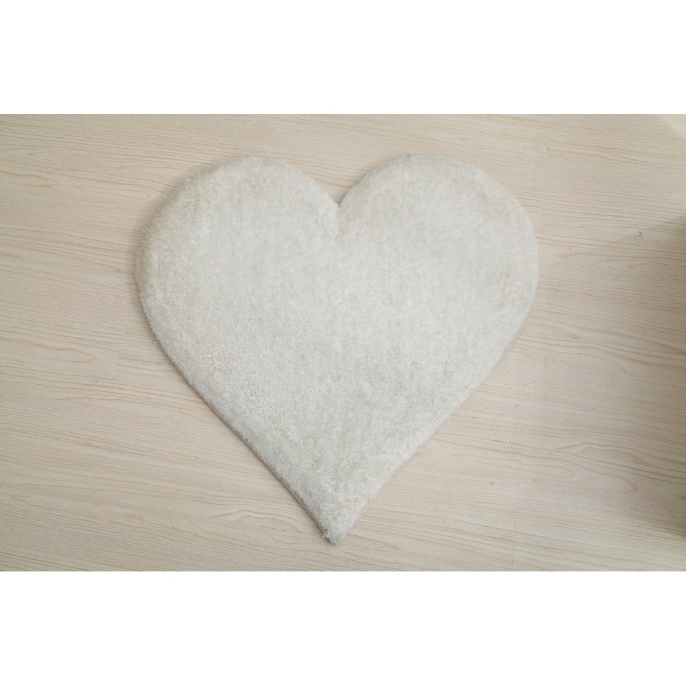 Hearts Collection Hand Woven Shag Area Rug - 24" x 24"