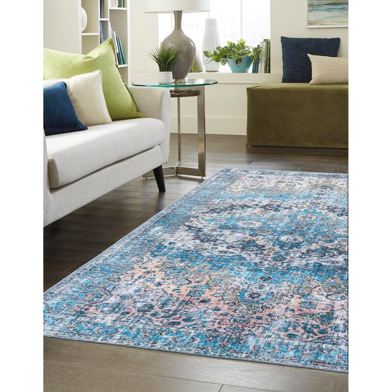 Traditional Shara Collection Area Rug - 5'3"x8' - Blue